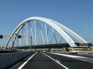 Heavy-lifting-bridge
