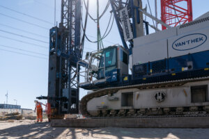 100t piling rig with new 45m leader
